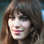 Alexa Chung does AW12's bare beauty trend at London Fashion Week