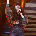 Rihanna wants to work with N Dubz's Fazer!!