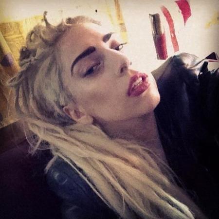 Lady Gaga has new dreadlocks for the holidays
