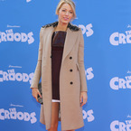 COAT CRUSH: Blake Lively's Burberry cashmere coat