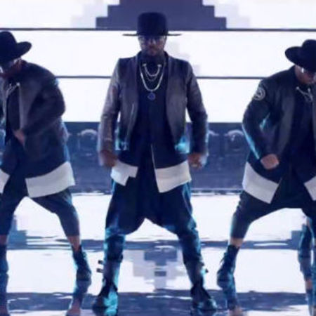 Will.i.am and Justin Bieber music video - #thatPOWER