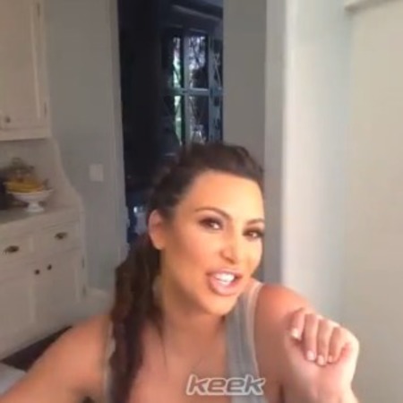 Kim Kardashian cooks fried chicken