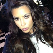 Kim Kardashian doing tousled waves