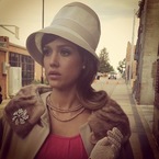 Jessica Alba does 60s hair & beauty for new film