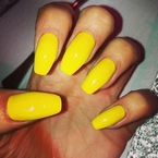 SUMMER NAILS: Jessie J's sunshine yellow nail shade