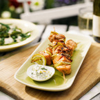 Salmon skewers with a lemon dip 