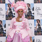 What is pregnant Katie Price wearing at her book launch?