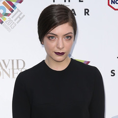 Lorde wears gothic trend and berry lipstick - celebrity fashion - red carpet- berry lipstick - beauty news - handbag.com