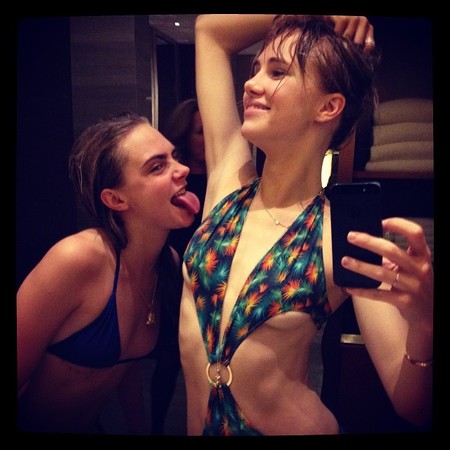 cara delevingne licking suki waterhouse armit - friend PDAs - evening bag - handbag