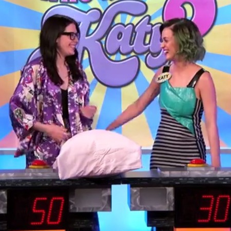 Katy Perry Jimmy Kimmel Live - Katy Perry pokes fun at herself - day bag - handbag