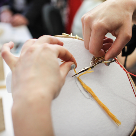 DIY Fashion Fix - How to embroider a handbag - shopping bag - handbag
