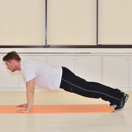 How to exercise at home thanks to Jessie Pavelka Walk the plank - gym bag - handbag