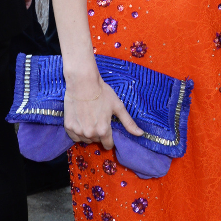 georgie macintyre-matthew williamson-serpentine gallery summer party-blue clutch bag-handbag.com