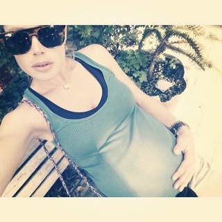 doutzen kroes - instagrams baby bump - celeb mums we like to follow baby - feature - baby bag - handbag.com